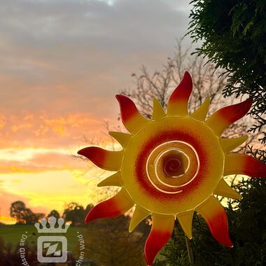 Sonnenaufgang über dem @joskabodenmais. 🌄 Das Natu ...